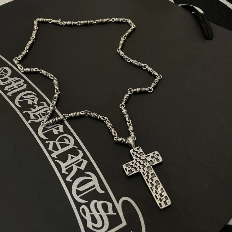EyeCatching Chrome Hearts Necklaces 241815