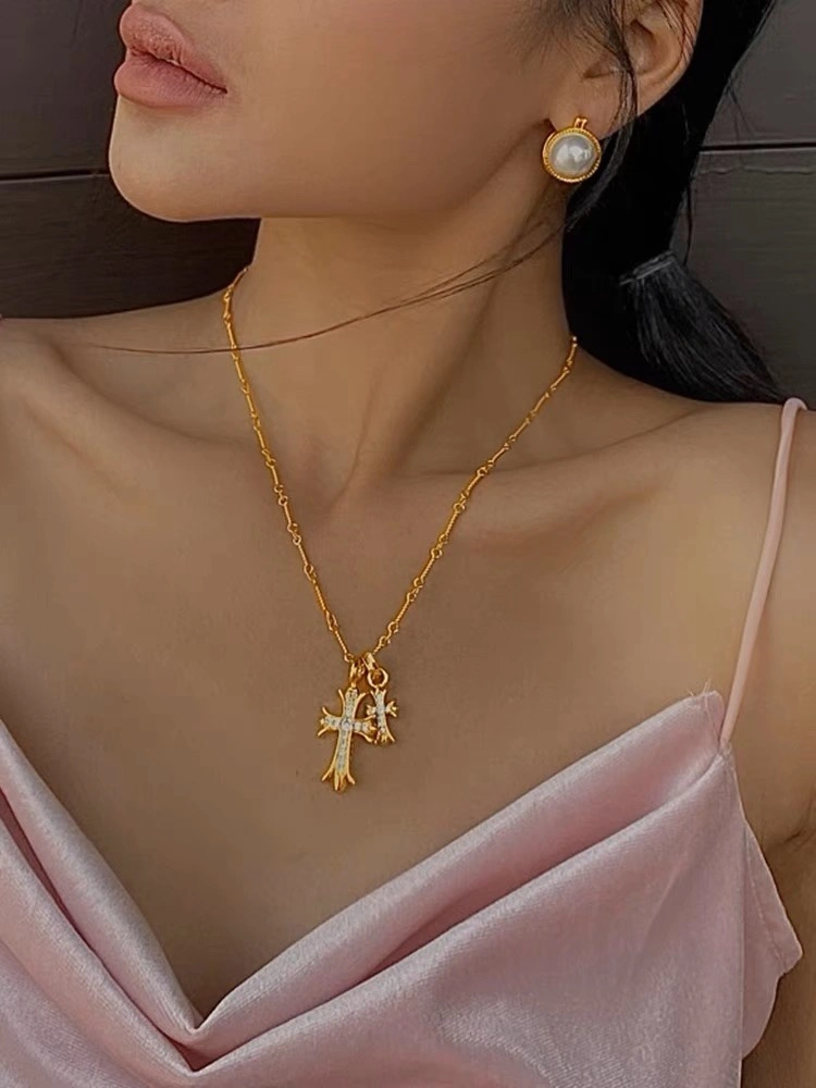 Sophisticated Chrome Hearts Necklaces 241790