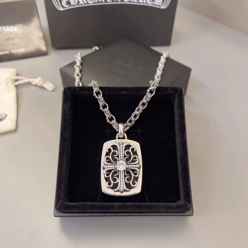 Bold Chrome Hearts Necklaces 241672