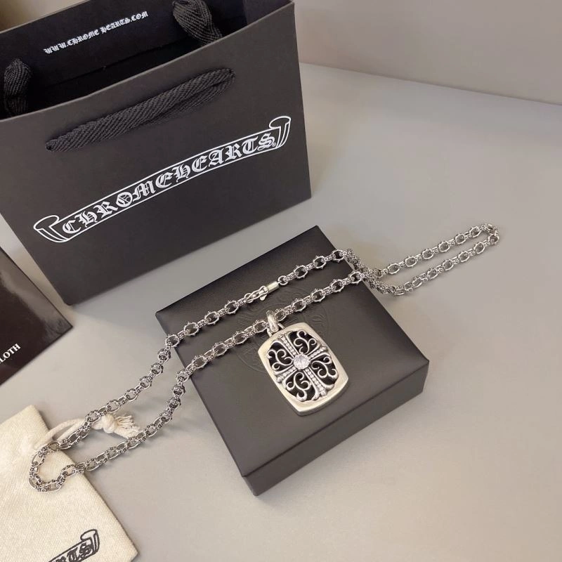 Bold Chrome Hearts Necklaces 241672