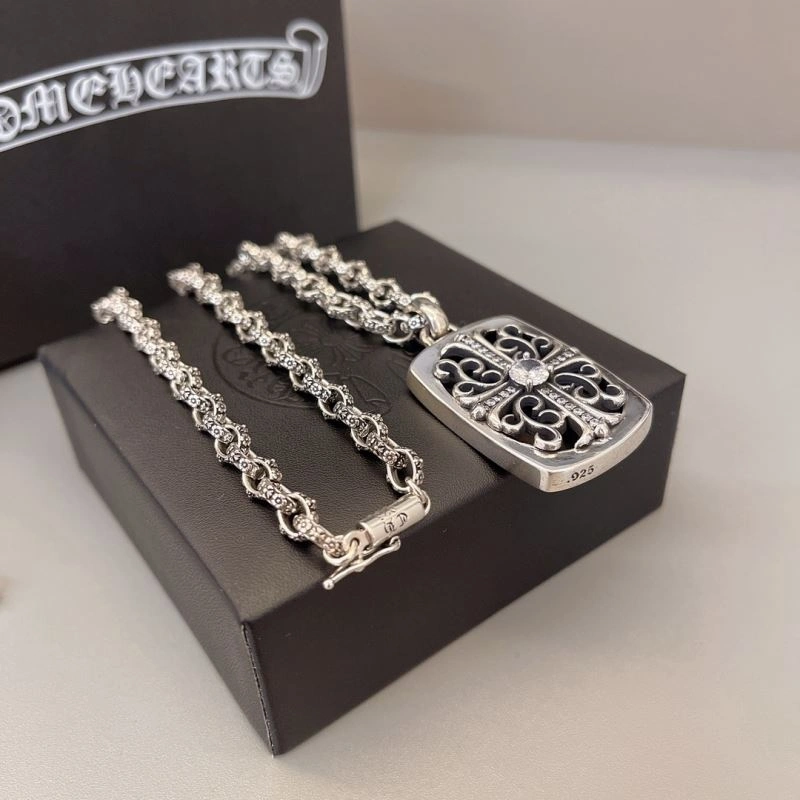 Bold Chrome Hearts Necklaces 241672