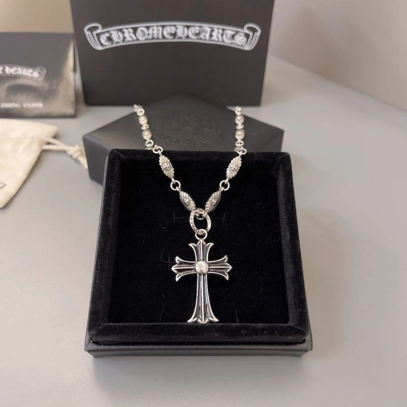 Cozy Chrome Hearts Necklaces 241649