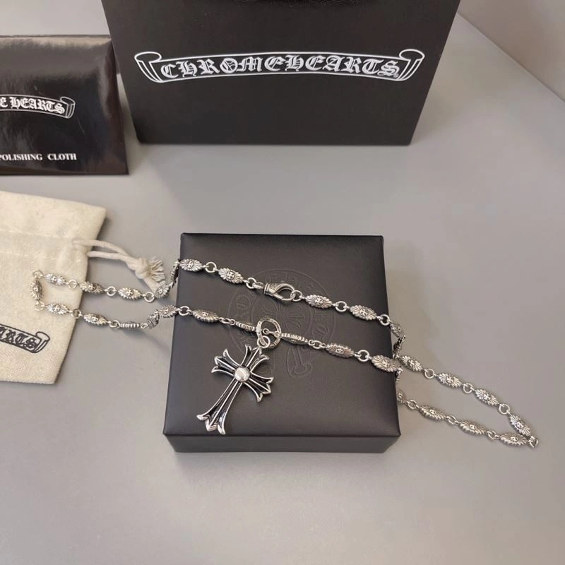 Cozy Chrome Hearts Necklaces 241649