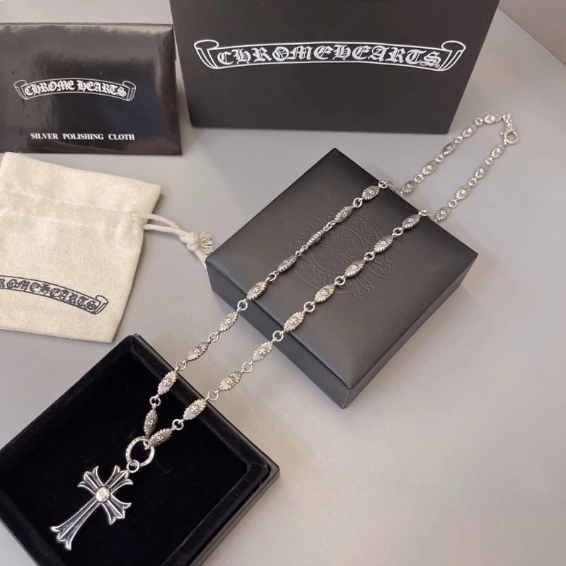 Cozy Chrome Hearts Necklaces 241649