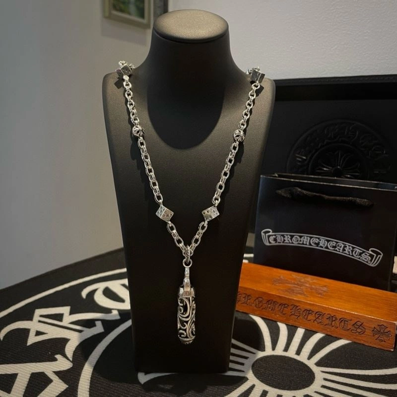 Sleek Chrome Hearts Necklaces 241634