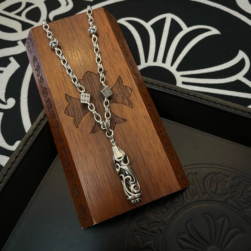 Sleek Chrome Hearts Necklaces 241634