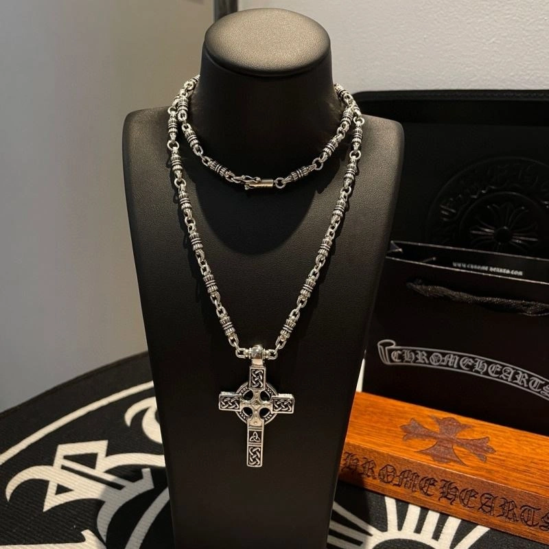 Lightweight Chrome Hearts Necklaces 241632