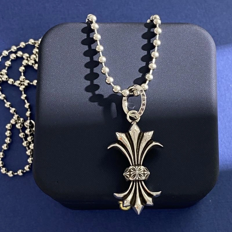 Vibrant Chrome Hearts Necklaces 241571