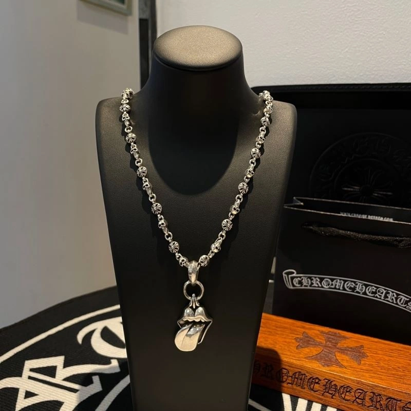Sleek Chrome Hearts Necklaces 241562