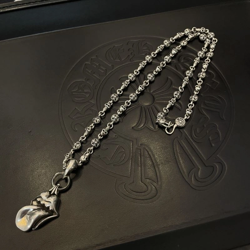 Sleek Chrome Hearts Necklaces 241562
