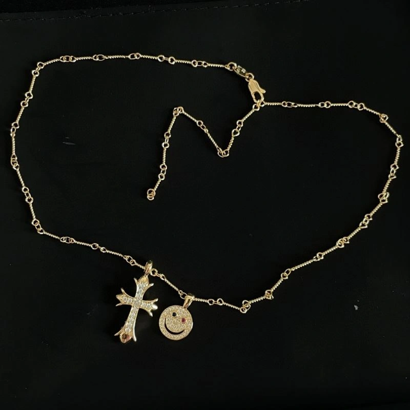 Vibrant Chrome Hearts Necklaces 241550