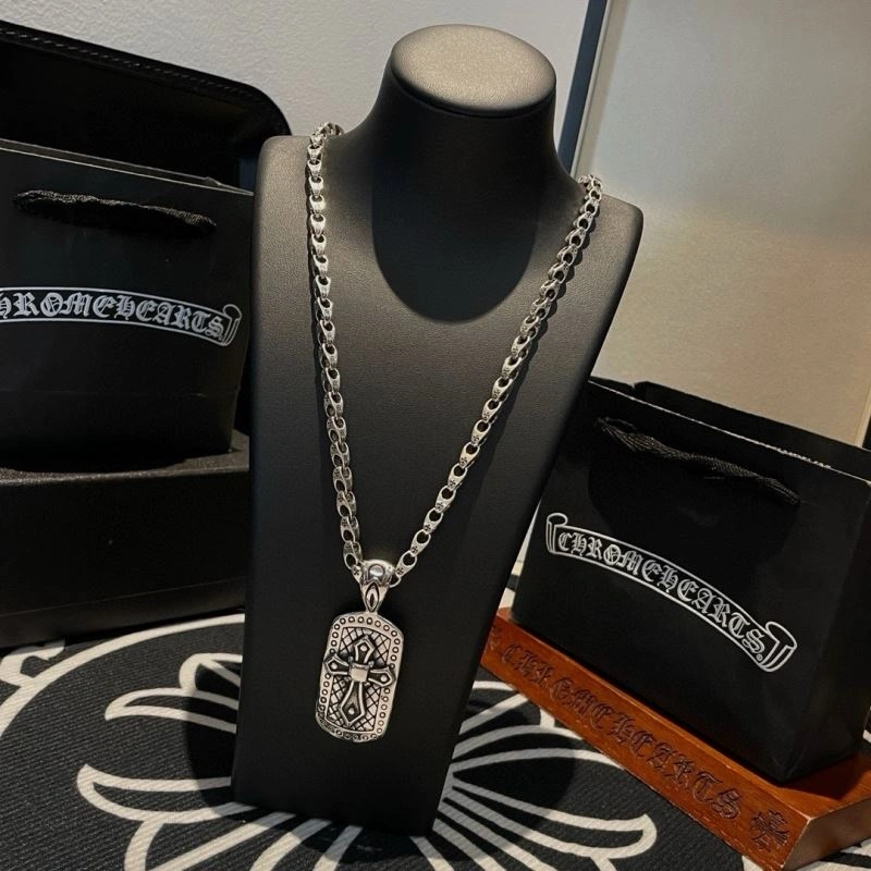 Cozy Chrome Hearts Necklaces 241250