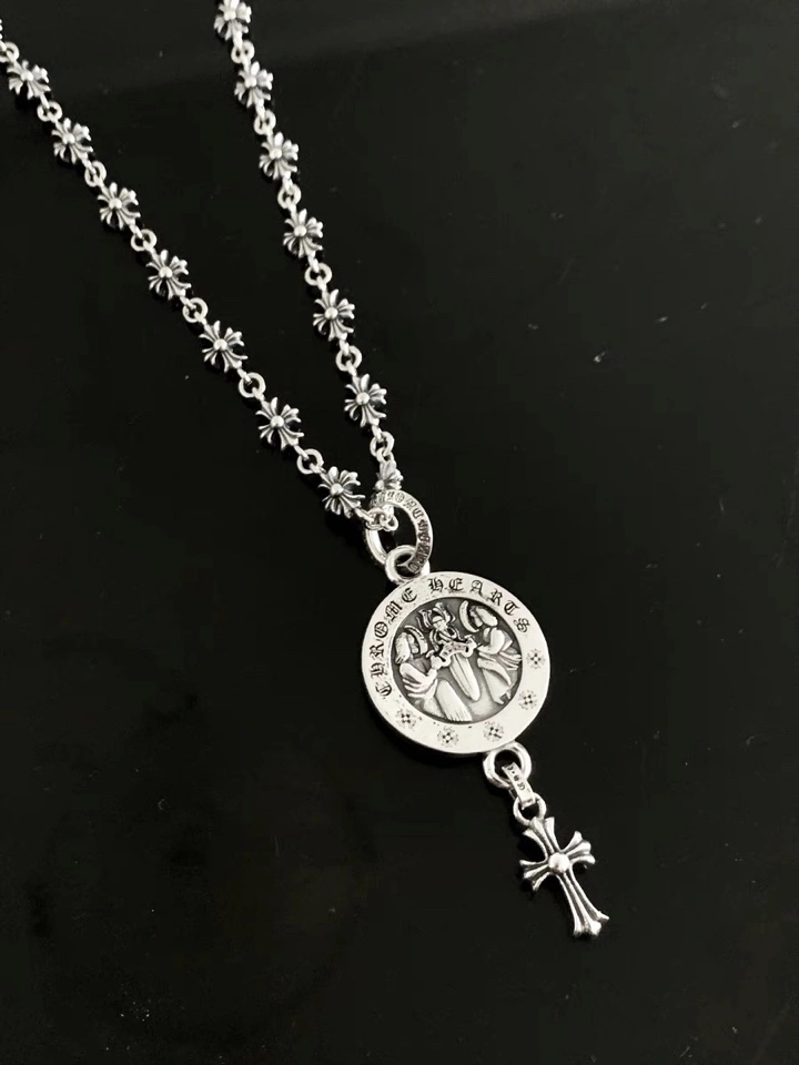 Breathable Chrome Hearts Necklaces 241241