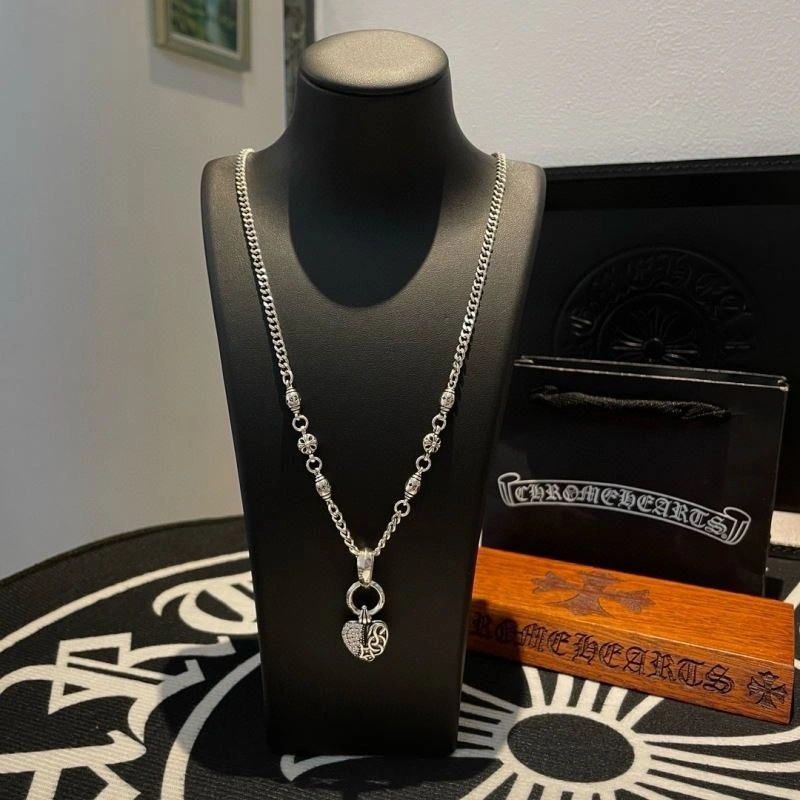 Compact Chrome Hearts Necklaces 241192