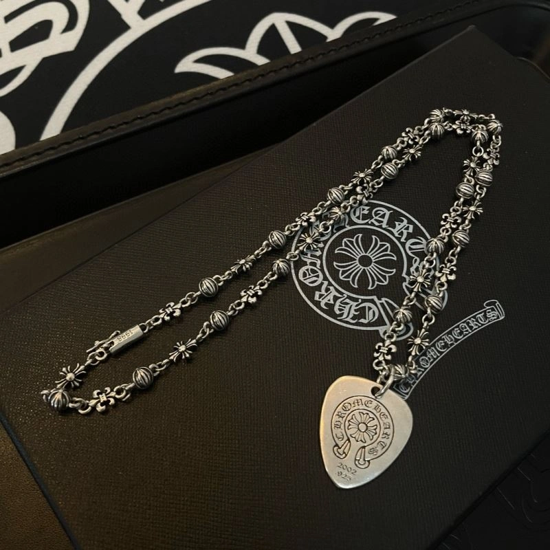 Thermal Chrome Hearts Necklaces 241220