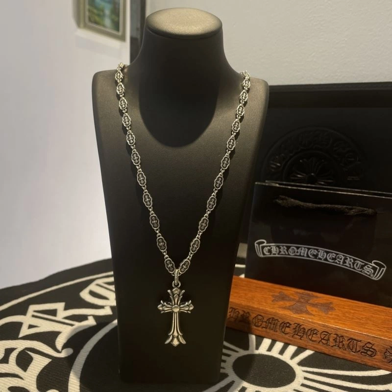 Compact Chrome Hearts Necklaces 241180