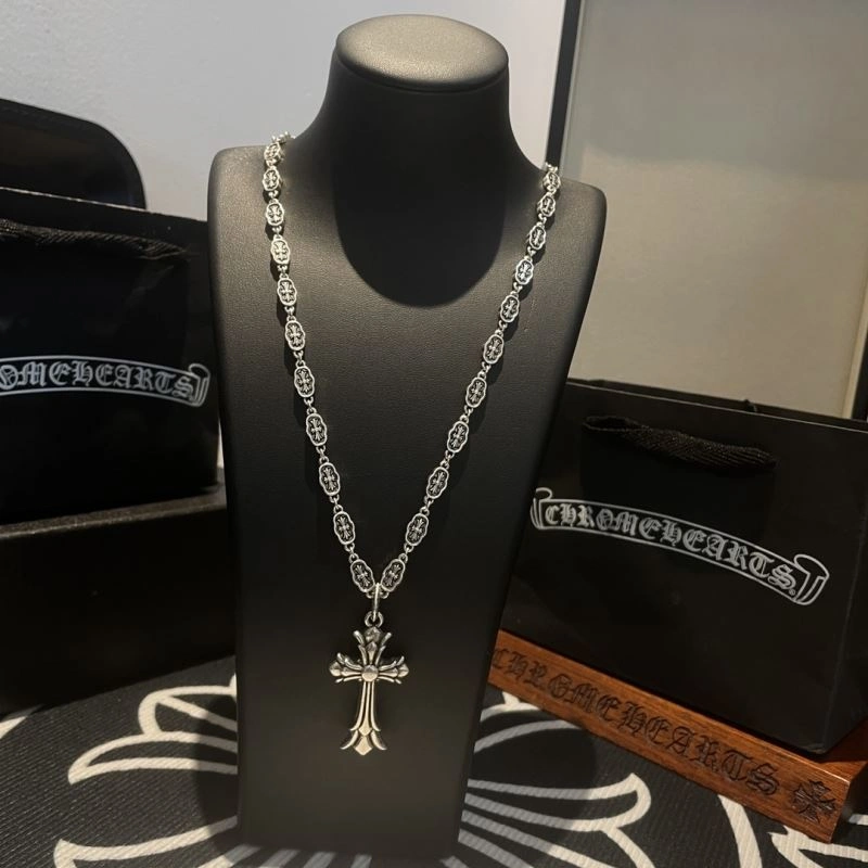 Compact Chrome Hearts Necklaces 241180