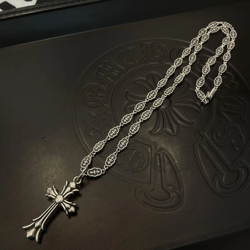 Compact Chrome Hearts Necklaces 241180