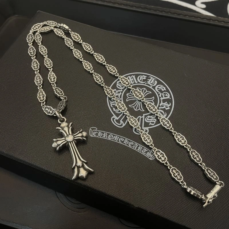 Compact Chrome Hearts Necklaces 241180
