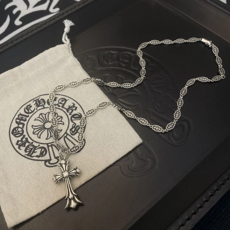 Compact Chrome Hearts Necklaces 241180