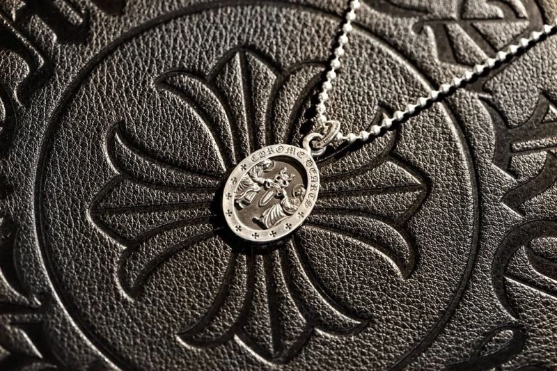 Stylish Chrome Hearts Necklaces 241118