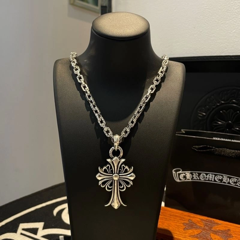 Lightweight Chrome Hearts Necklaces 241133