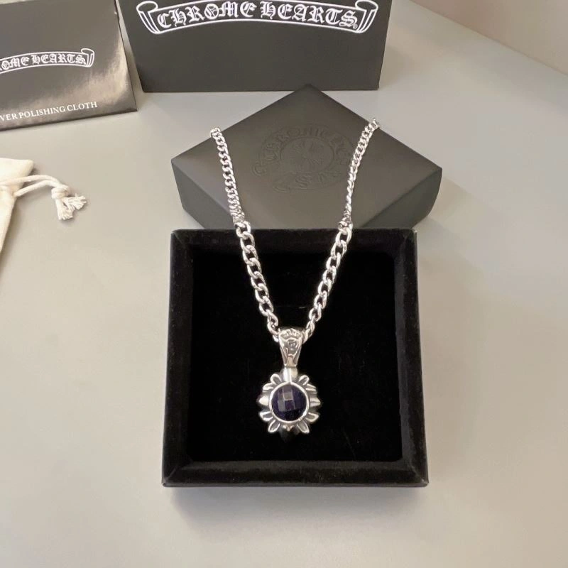 Bold Chrome Hearts Necklaces 241083