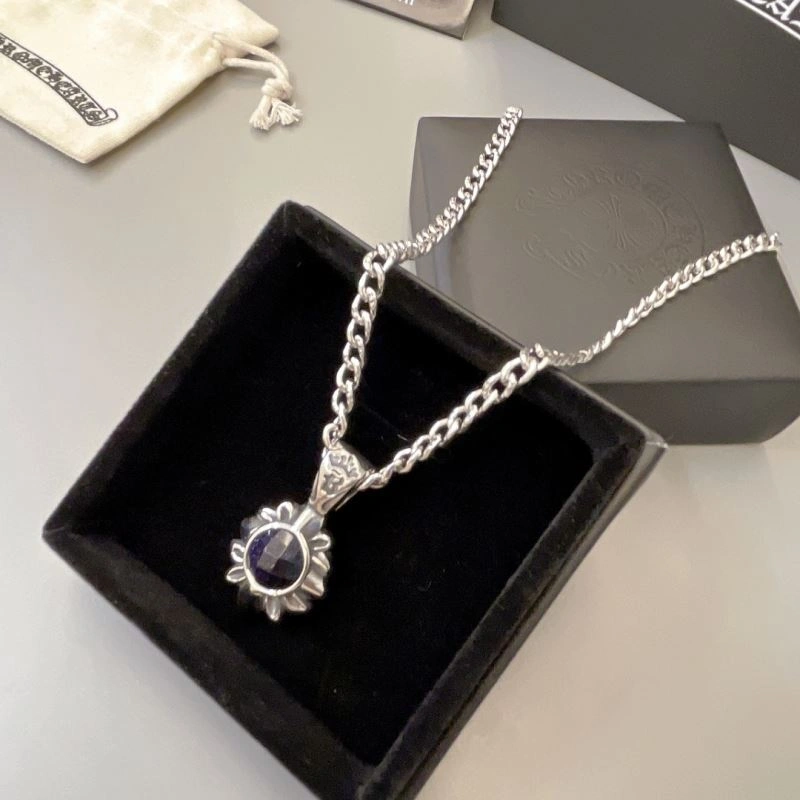 Bold Chrome Hearts Necklaces 241083