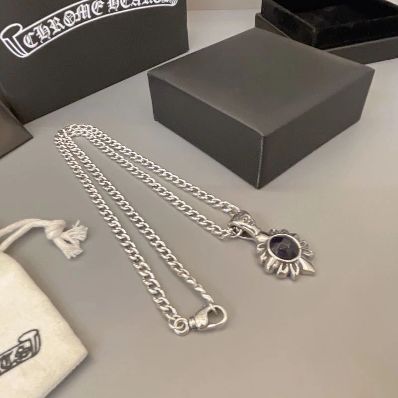 Bold Chrome Hearts Necklaces 241083