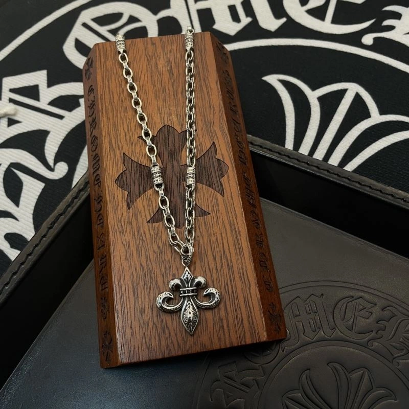 ZipUp Chrome Hearts Necklaces 241091