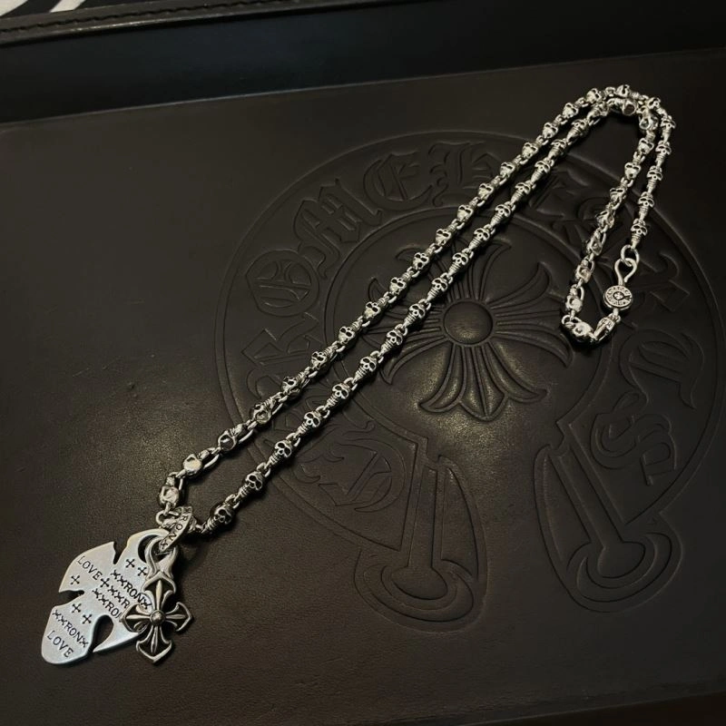 Vibrant Chrome Hearts Necklaces 241066