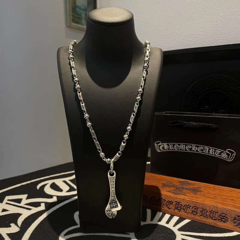 Thermal Chrome Hearts Necklaces 241064