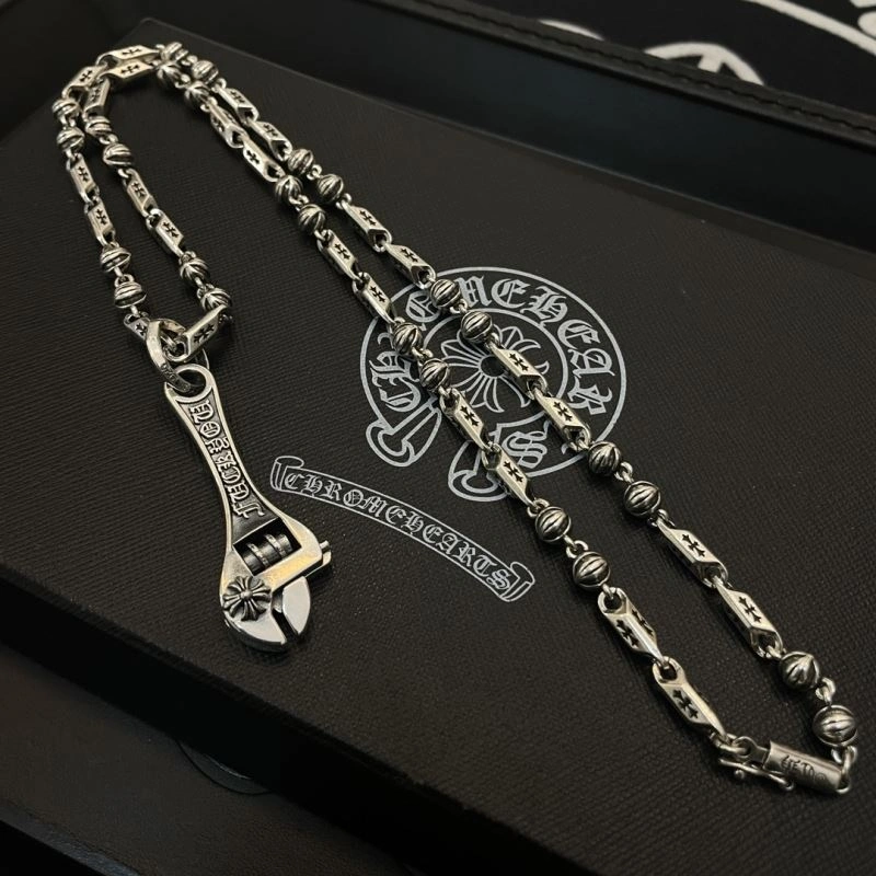 Thermal Chrome Hearts Necklaces 241064