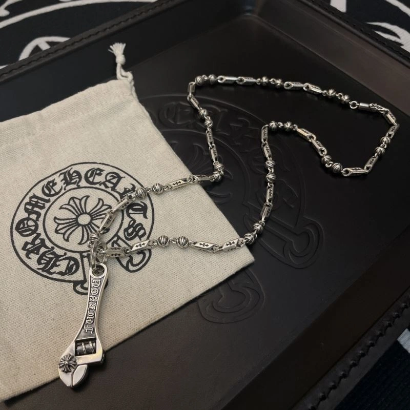 Thermal Chrome Hearts Necklaces 241064