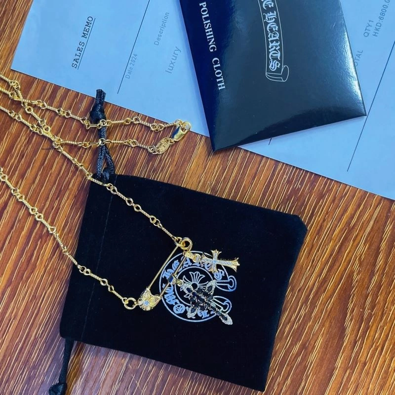 Stylish Chrome Hearts Necklaces 241054
