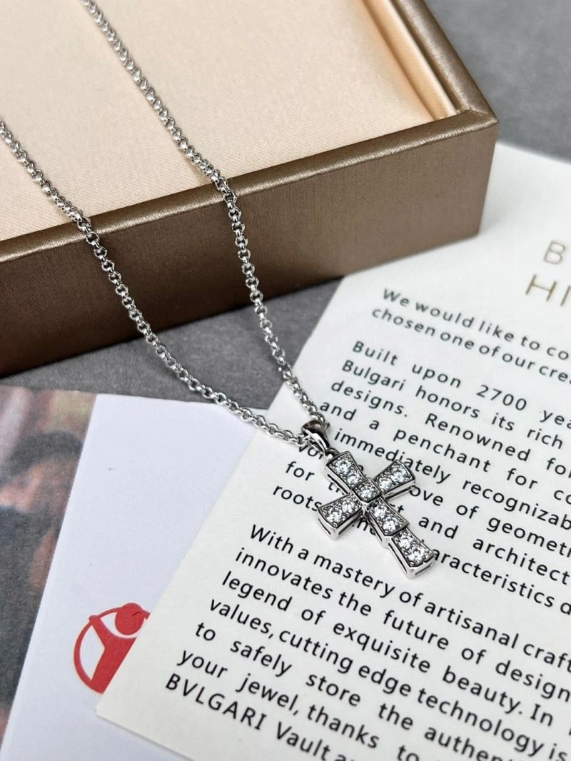 Versatile Chrome Hearts Necklaces 241038