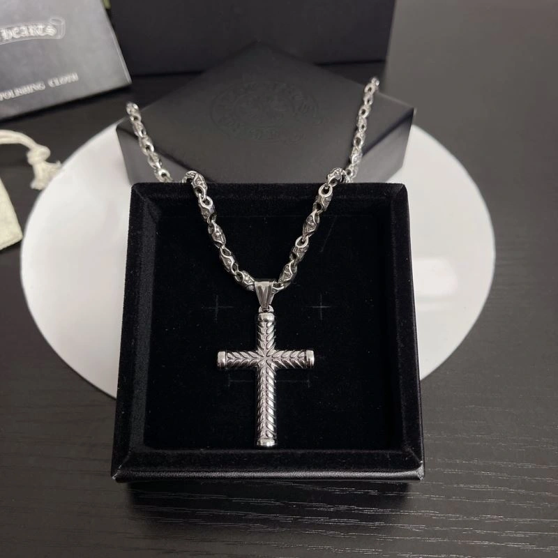 Sleek Chrome Hearts Necklaces 241053