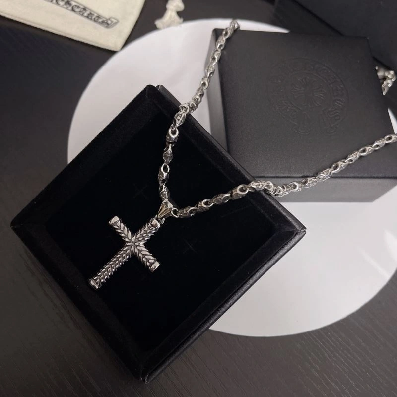 Sleek Chrome Hearts Necklaces 241053