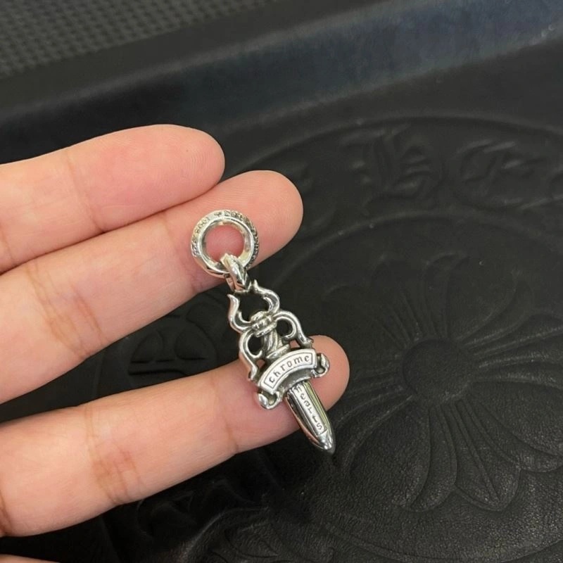 Seasonal Chrome Hearts Necklaces 241012