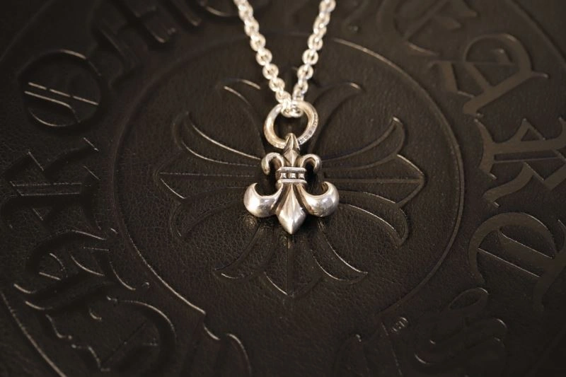 Packable Chrome Hearts Necklaces 240992