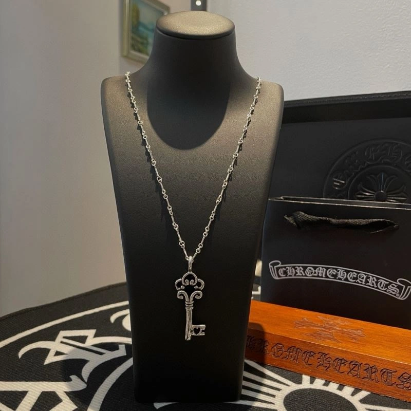 Lightweight Chrome Hearts Necklaces 240989