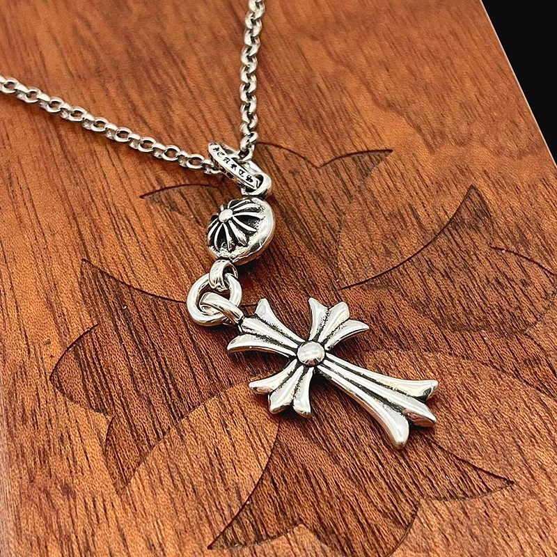 Sophisticated Chrome Hearts Necklaces 240683