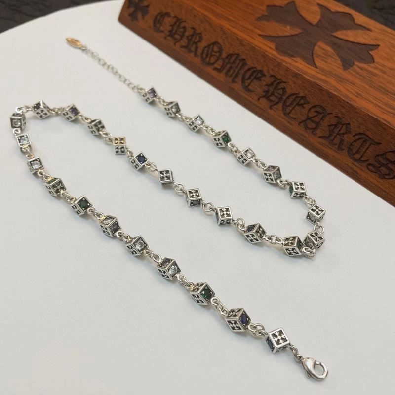 Compact Chrome Hearts Necklaces 240669