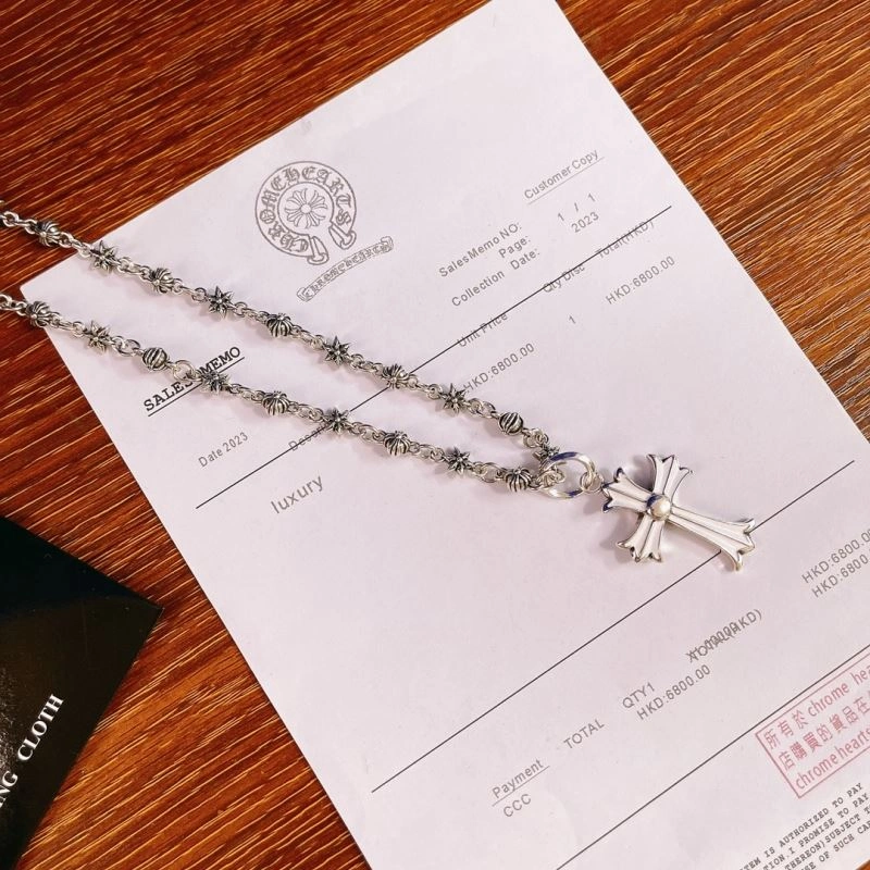 Snug Chrome Hearts Necklaces 240670