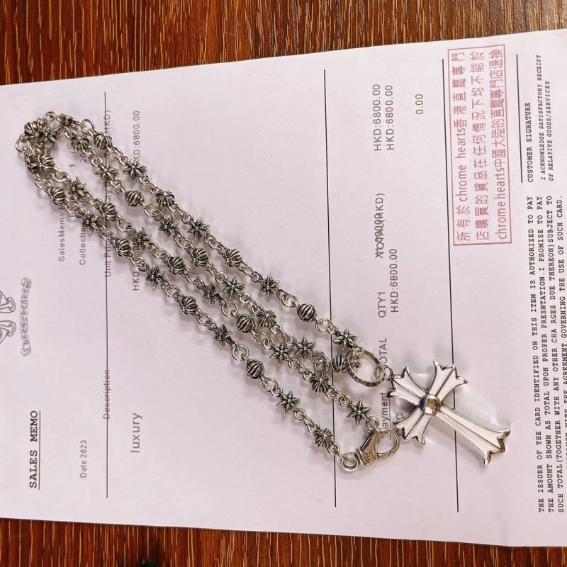 Snug Chrome Hearts Necklaces 240670