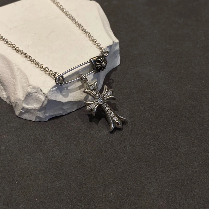 Sleek Chrome Hearts Necklaces 240672