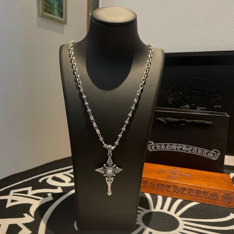 Sophisticated Chrome Hearts Necklaces 240653
