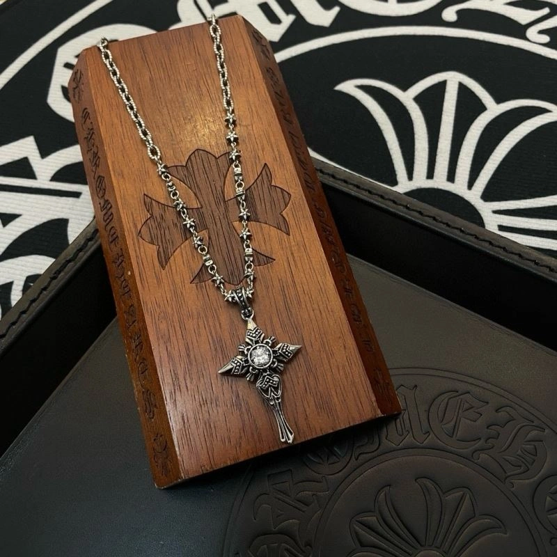 Sophisticated Chrome Hearts Necklaces 240653