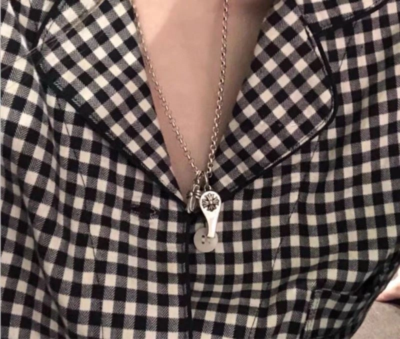 Cozy Chrome Hearts Necklaces 240646