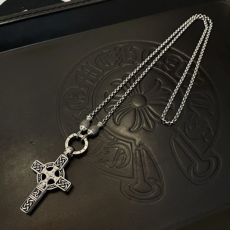 Fashionable Chrome Hearts Necklaces 240570